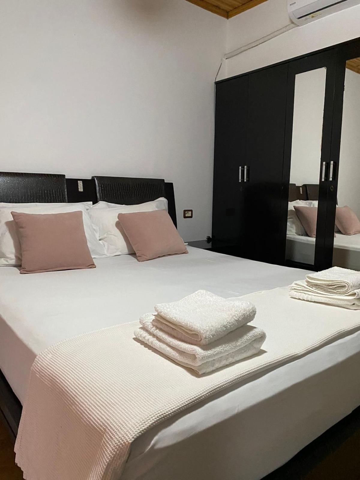 Bertis Guest House Αργυρόκαστρο Εξωτερικό φωτογραφία